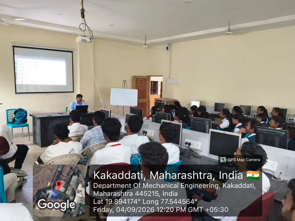 Live coding session on the projector during the 3-day Python workshop